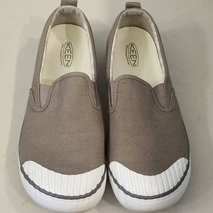 Keen womens flat shoes
